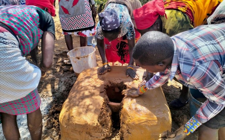 Genere, cambiamento climatico e clean cooking: tra accesso all’energia ed empowerment femminile in Uganda e Kenya